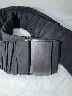 🛼2/25🛼Black Belt Elastic Ruched w/ Metal Buckle 33 Waist Unisex Stretchable